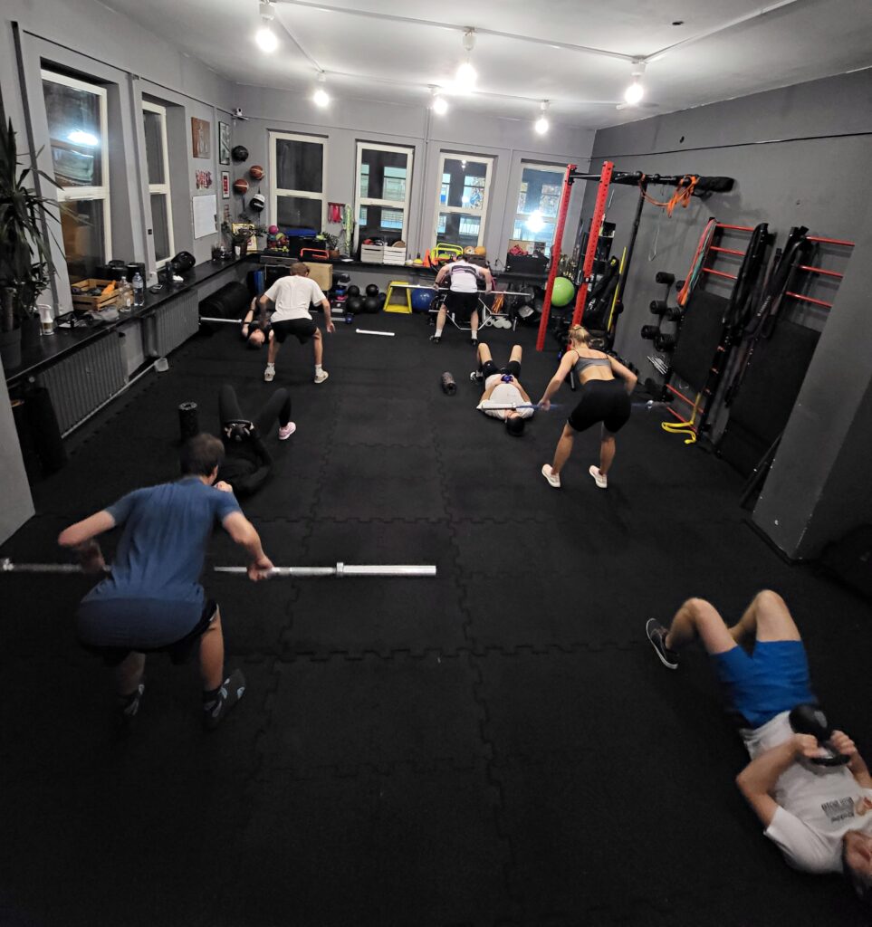 trening grupowy "Forma na deskę"